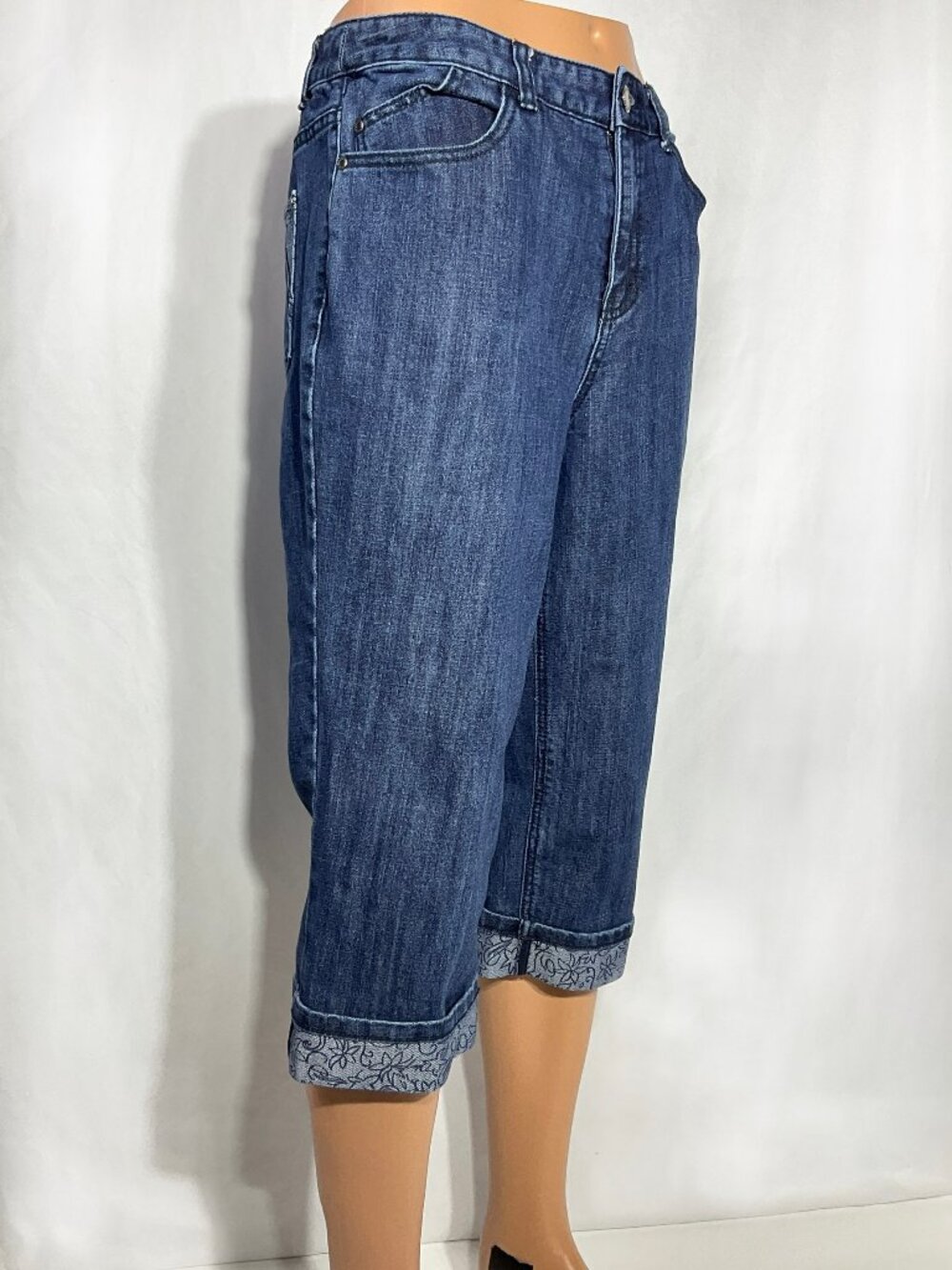 Christopher & Banks Sz 10 Crop Cuffed Jeans Womens Denim Capri 00075-5900